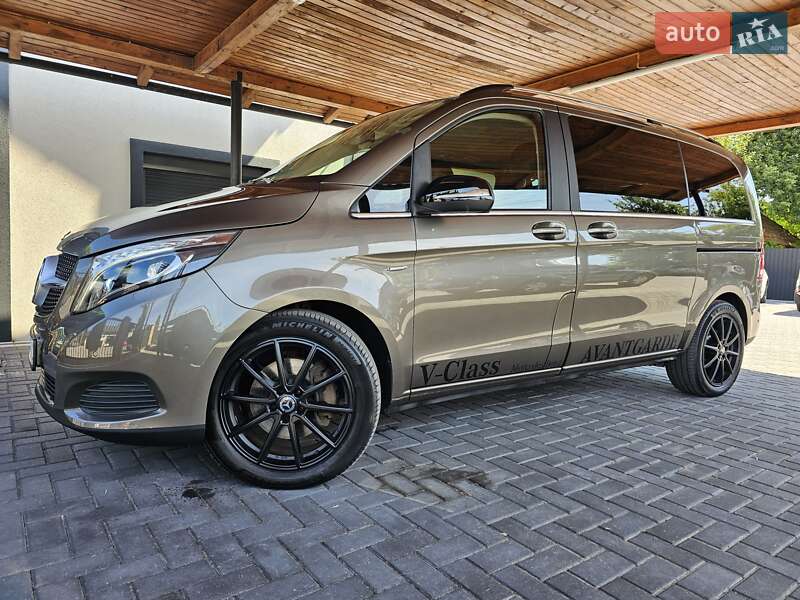 Минивэн Mercedes-Benz V-Class 2015 в Коломые