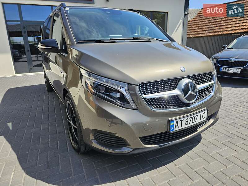Минивэн Mercedes-Benz V-Class 2015 в Коломые