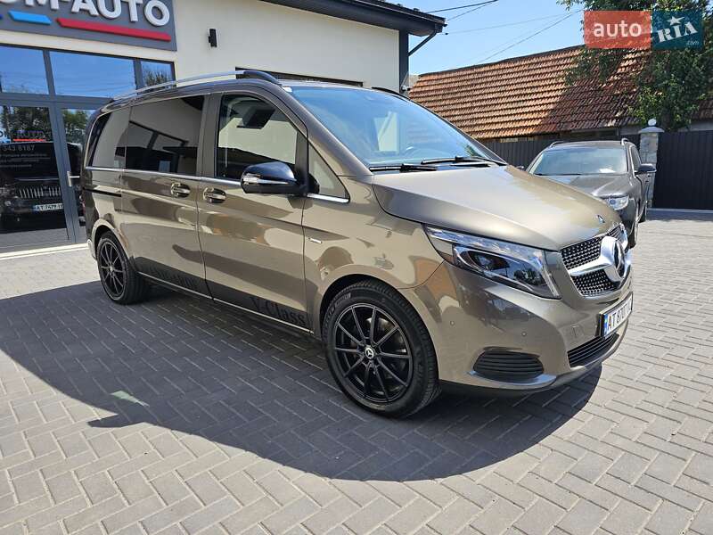 Минивэн Mercedes-Benz V-Class 2015 в Коломые