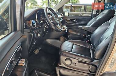 Минивэн Mercedes-Benz V-Class 2015 в 