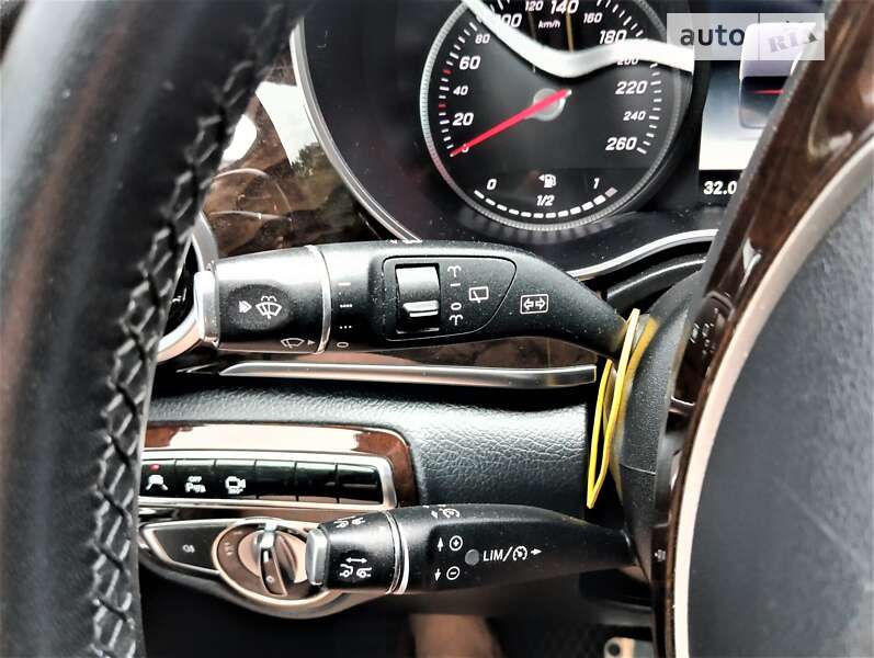 Мінівен Mercedes-Benz V-Class 2015 в Одесі