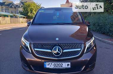 Минивэн Mercedes-Benz V-Class 2015 в Киеве