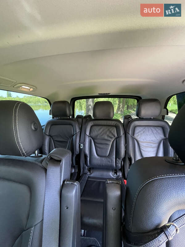 Минивэн Mercedes-Benz V-Class 2015 в Ровно