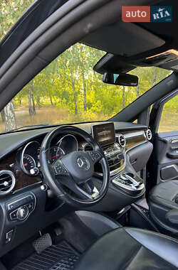 Минивэн Mercedes-Benz V-Class 2017 в 