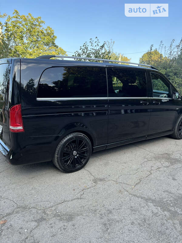 Минивэн Mercedes-Benz V-Class 2017 в Мукачево