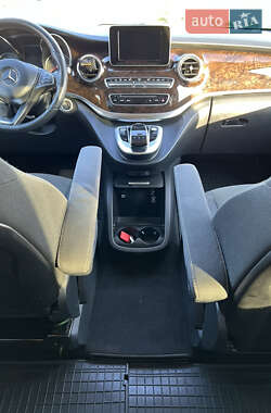 Минивэн Mercedes-Benz V-Class 2017 в 