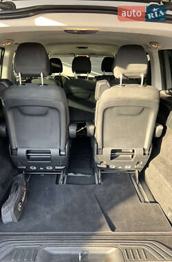 Минивэн Mercedes-Benz V-Class 2017 в 