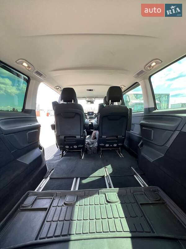 Минивэн Mercedes-Benz V-Class 2021 в Киеве