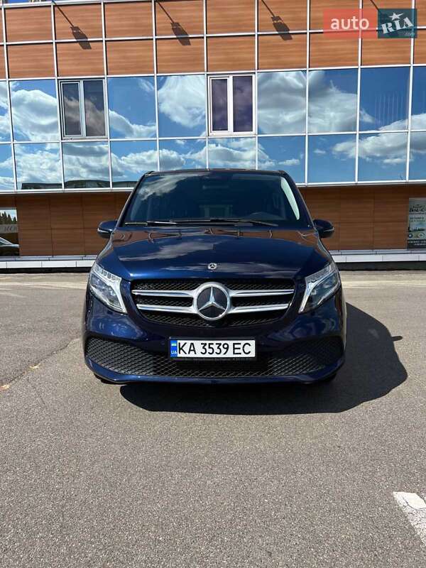 Минивэн Mercedes-Benz V-Class 2021 в Киеве