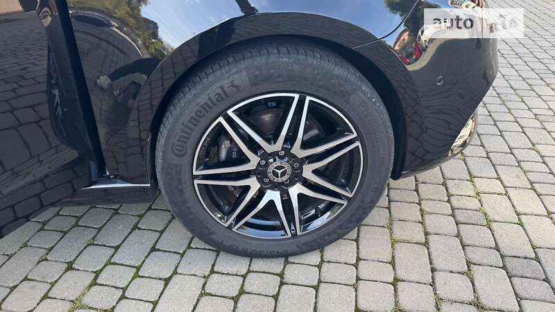 Мінівен Mercedes-Benz V-Class 2023 в Івано-Франківську