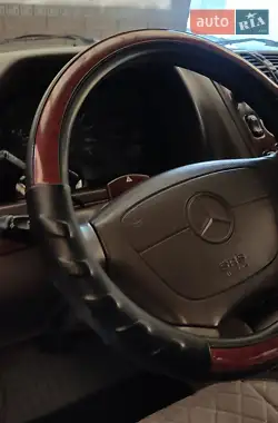 Mercedes-Benz V-Class 1998
