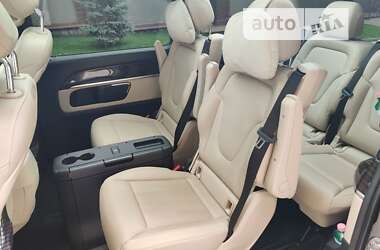 Минивэн Mercedes-Benz V-Class 2017 в 