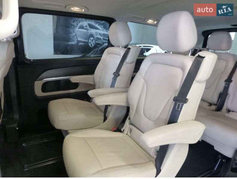 Минивэн Mercedes-Benz V-Class 2016 в Киеве