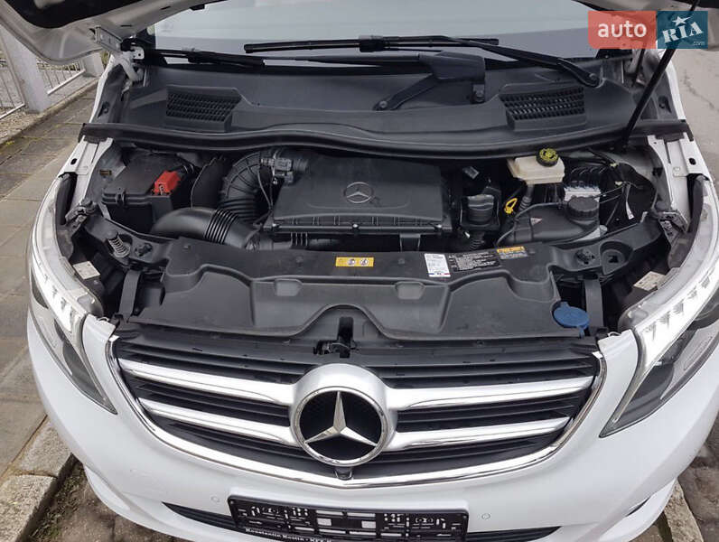 Минивэн Mercedes-Benz V-Class 2016 в Киеве