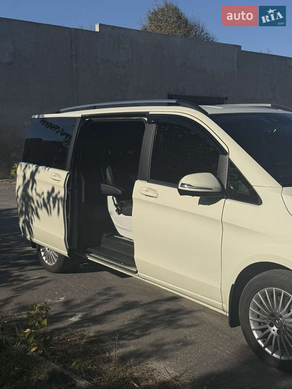 Минивэн Mercedes-Benz V-Class 2016 в Ильинцах