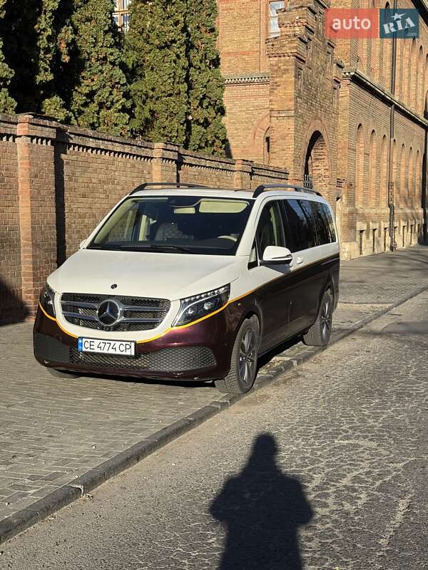 Мінівен Mercedes-Benz V-Class 2023 в Чернівцях