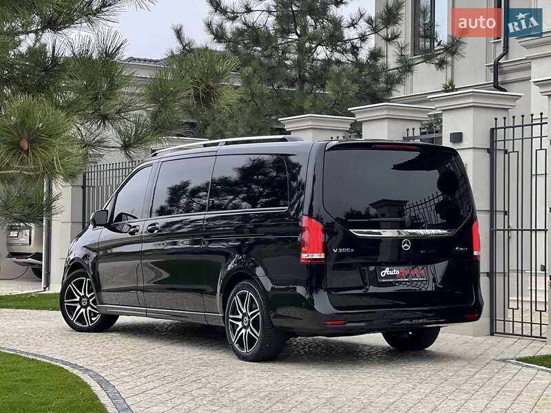 Минивэн Mercedes-Benz V-Class 2022 в Одессе