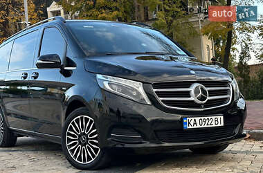 Минивэн Mercedes-Benz V-Class 2016 в 