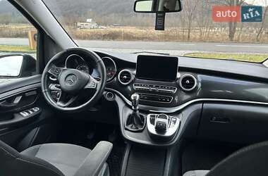 Минивэн Mercedes-Benz V-Class 2016 в 