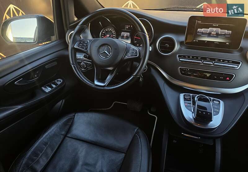 Мінівен Mercedes-Benz V-Class 2016 в Києві