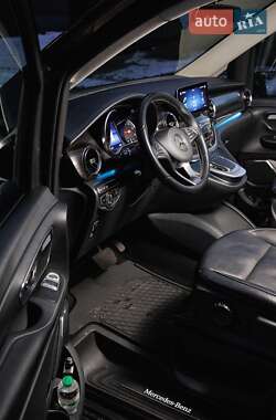 Мінівен Mercedes-Benz V-Class 2021 в 