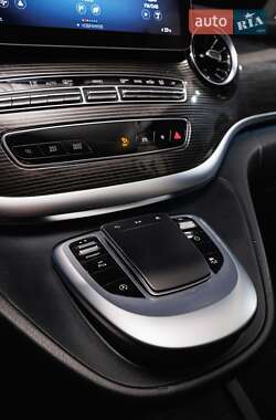 Мінівен Mercedes-Benz V-Class 2021 в 