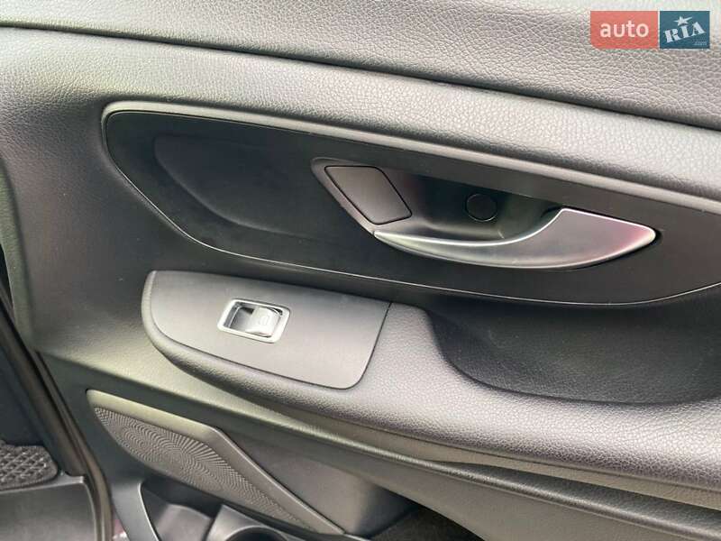 Мінівен Mercedes-Benz V-Class 2017 в Івано-Франківську