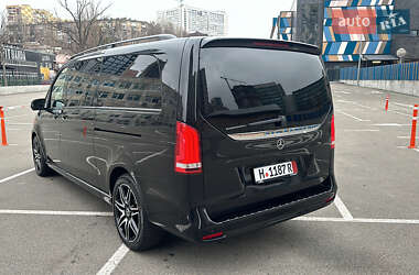 Минивэн Mercedes-Benz V-Class 2022 в 