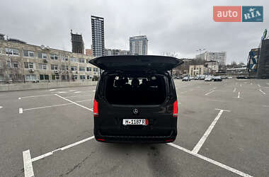 Минивэн Mercedes-Benz V-Class 2022 в 