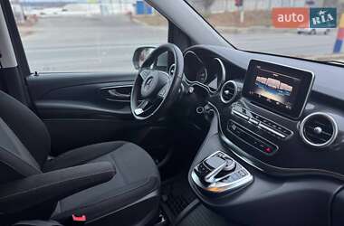 Минивэн Mercedes-Benz V-Class 2016 в 
