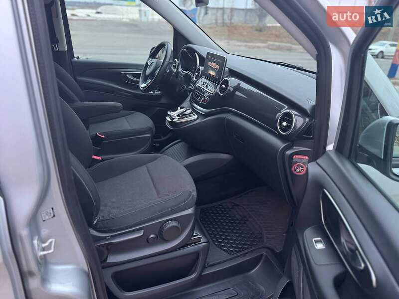 Минивэн Mercedes-Benz V-Class 2016 в Харькове фото 22 Минивэн Mercedes-Benz V-Class 2016 в Харькове