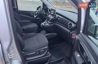 Минивэн Mercedes-Benz V-Class 2016 в 