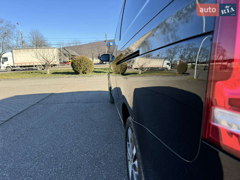Минивэн Mercedes-Benz V-Class 2019 в Виноградове
