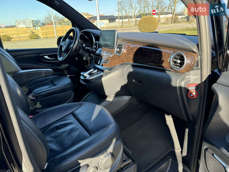 Минивэн Mercedes-Benz V-Class 2019 в Виноградове