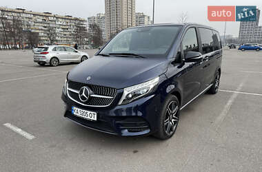 Минивэн Mercedes-Benz V-Class 2022 в Киеве