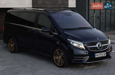 Минивэн Mercedes-Benz V-Class 2020 в 