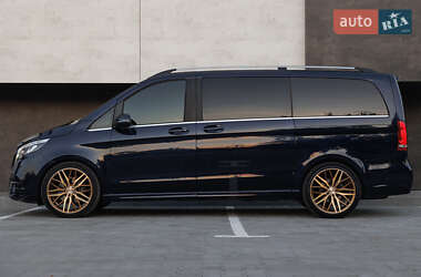 Минивэн Mercedes-Benz V-Class 2020 в 