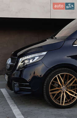 Минивэн Mercedes-Benz V-Class 2020 в 