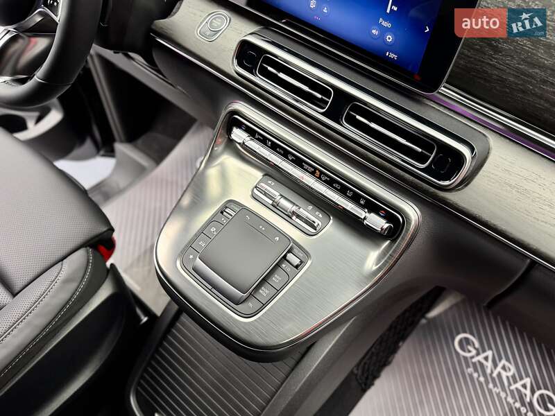 Mercedes-Benz V-Class 2024