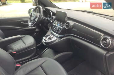 Минивэн Mercedes-Benz V-Class 2017 в 