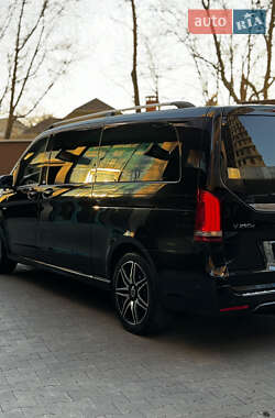 Минивэн Mercedes-Benz V-Class 2017 в 