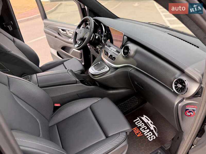 Минивэн Mercedes-Benz V-Class 2022 в Киеве