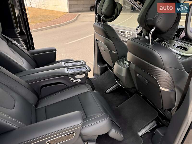 Минивэн Mercedes-Benz V-Class 2022 в Киеве