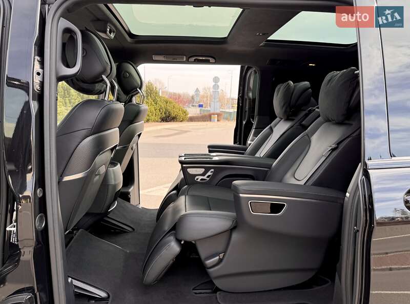 Минивэн Mercedes-Benz V-Class 2022 в Киеве