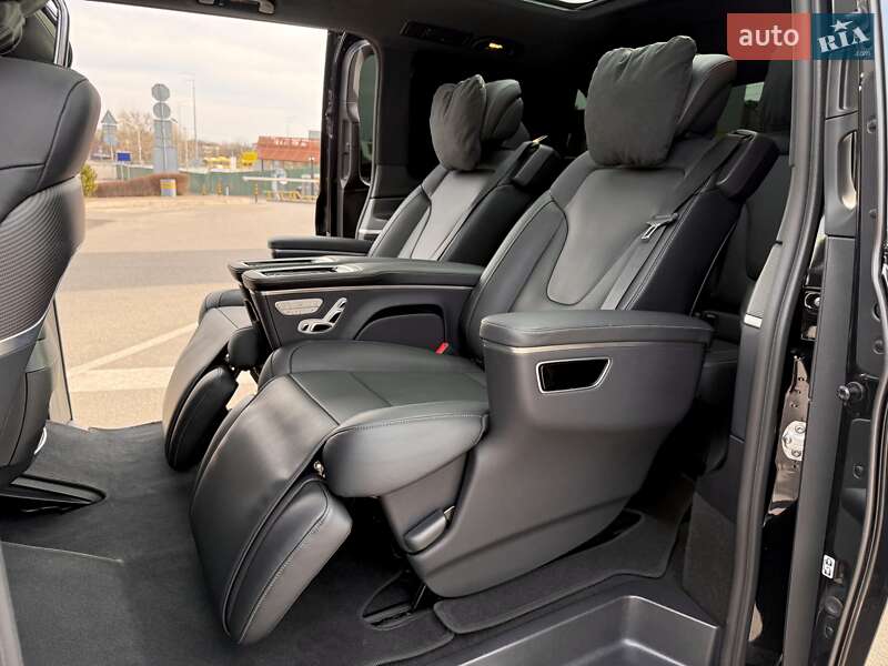 Минивэн Mercedes-Benz V-Class 2022 в Киеве