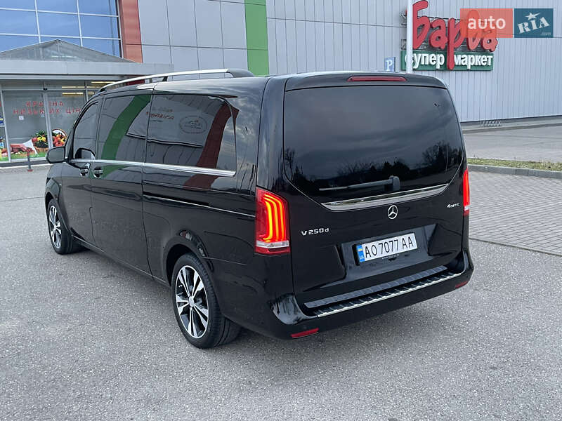 Минивэн Mercedes-Benz V-Class 2016 в Виноградове