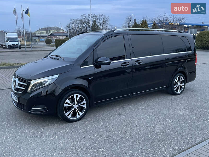 Минивэн Mercedes-Benz V-Class 2016 в Виноградове