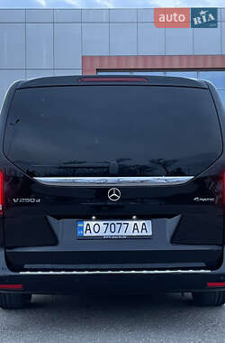 Мінівен Mercedes-Benz V-Class 2016 в 
