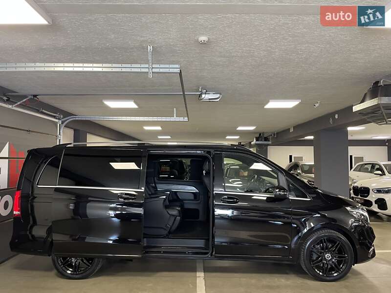 Мінівен Mercedes-Benz V-Class 2023 в 