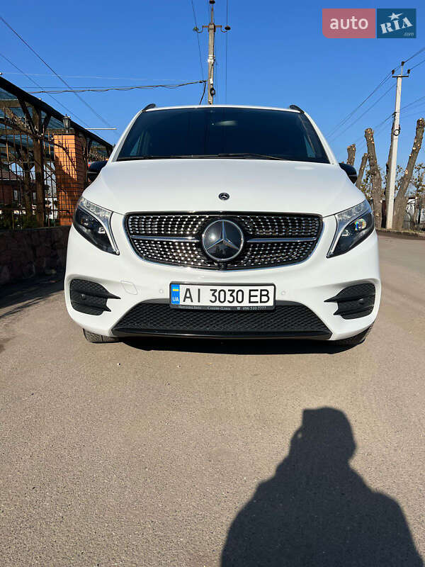Минивэн Mercedes-Benz V-Class 2021 в 